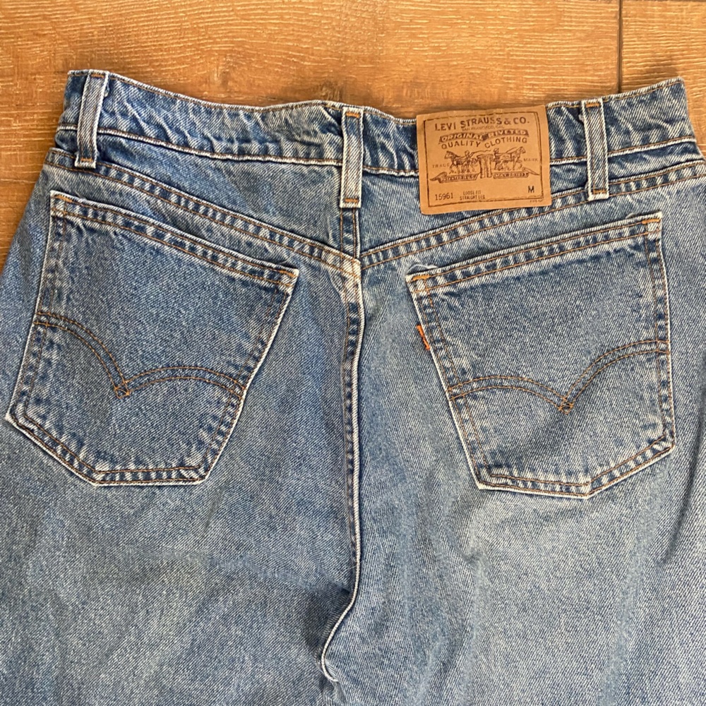 Vintage high waisted Levi’s straight leg orange tab